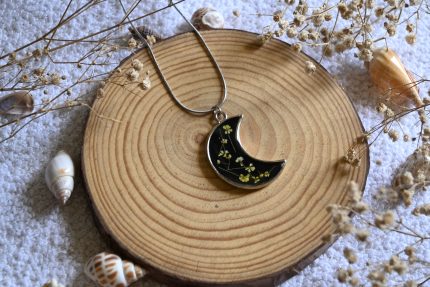 Black moon Necklace