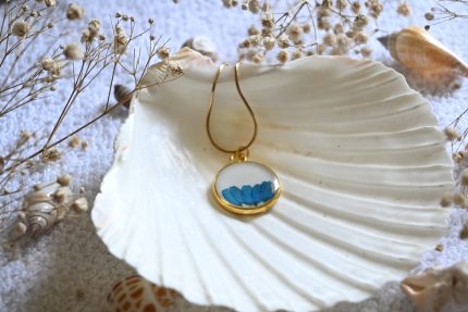 Daisy petals Necklace